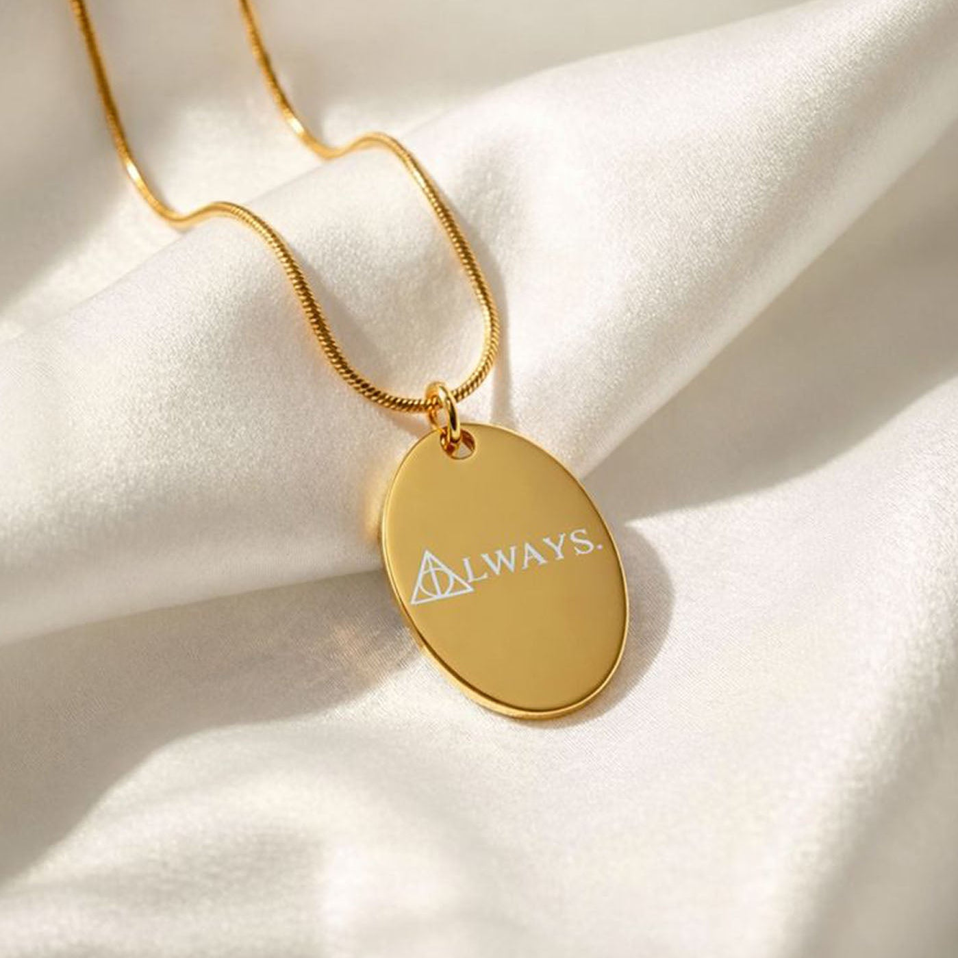 Always Oval Necklace Gold