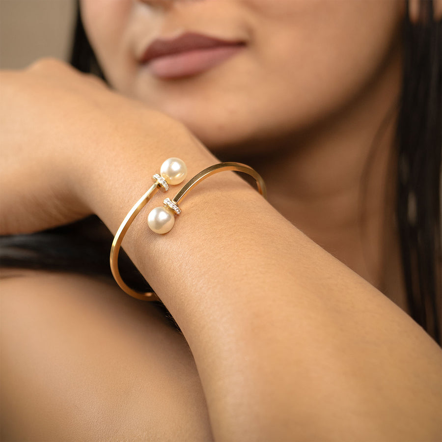 Zenara Pearl Crown 18K Gold Cuff Bracelet